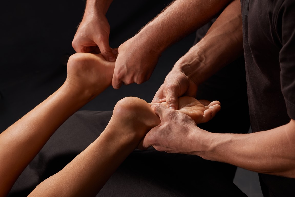 fisioterapia para tendinitis en los pies